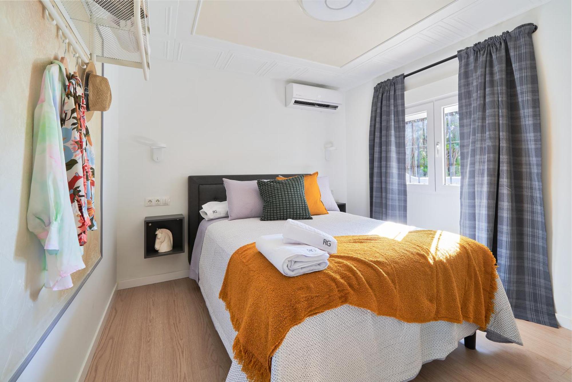 Rg Duque De Aveiro Hotel Málaga Buitenkant foto